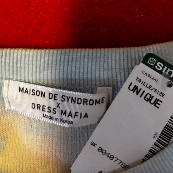 Maison de syndrome x Dress mafia white & blue 3D flowers brushed sweatshirt NWT - Picture 7 of 14